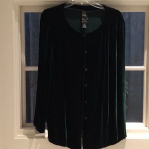 Dana Buchman and Karen lush green 2 piece outfit.